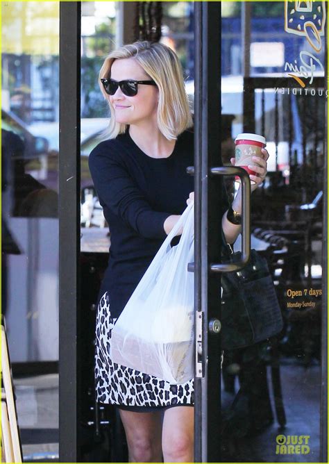 Reese Witherspoon Wild Lunch Before Christmas Photo Reese Witherspoon Photos Just