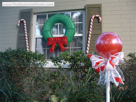 Outdoor Candy A Christmas Decorating Idea The