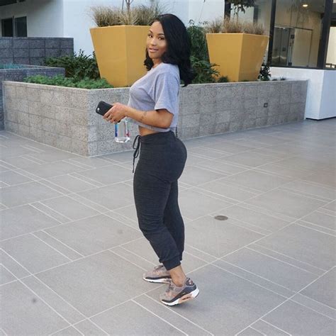 Lira Galore “feathers” Bootymotiontv