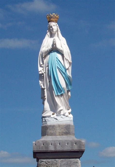 Aparición De La Virgen En Lourdes Francia Reina Del Cielo
