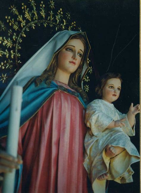 Covid obliga a puno a suspender festividad en honor a la virgen de la candelaria. Nuestra Señora de la Candelaria | Virgen, Iglesia