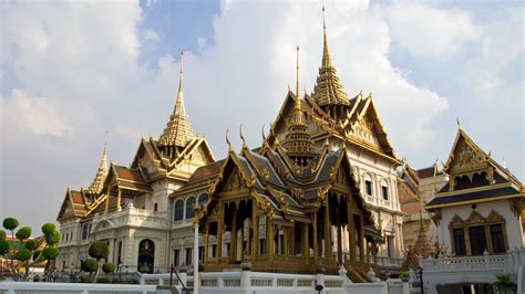 10 Temples You Should Not Miss In Bangkok