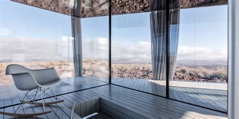 This Cozy Glass House Will Let You Be Comfortable Even In Spains