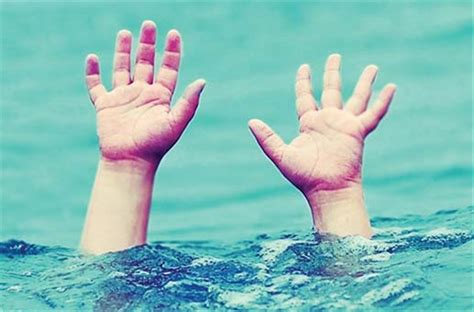 Baby drowns in phoenix bathtub. Paraplegic girl (8) drowns in bathtub - Alberton Record