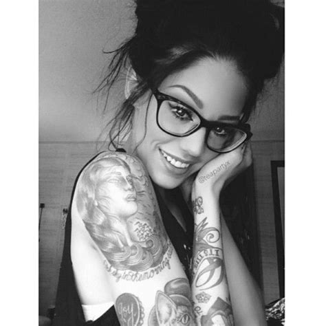 Hot Tattooed Chick With Black Hair Pin Up Tattoos Hot Tattoos Tattoos And Piercings Body Art