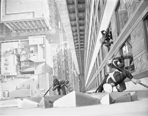 39 photos that show the danger of constructing the empire state building history daily