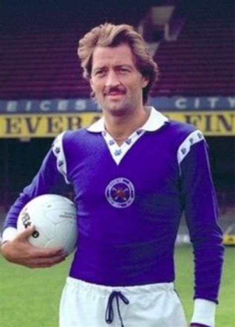 He is a male celebrity. Frank Worthington of Leicester City in 1976. in 2020 | Frank worthington, Leicester city ...
