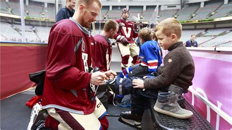 Nhl Hockey Dads Parenting Lessons From The Ice Todays Parent