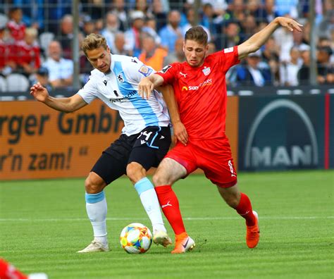 Liga is a professional association football league and the third division in germany. Dritte Liga: Duisburg stoppt Braunschweiger Höhenflug ...