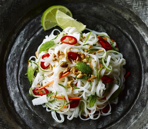 Easy Thai Vegetarian Rice Noodles With Basil Recipe