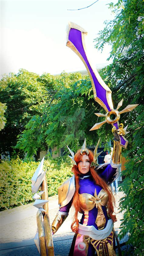 Leona League Of Legends Cosplay By Lauracraftcosplay On Deviantart