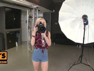 I Photoshoot Turns Nude Then Hardcore With Zazie Skym