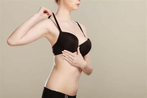Ill Fitting Bra Symptoms Are You Wearing The Wrong Bra Size