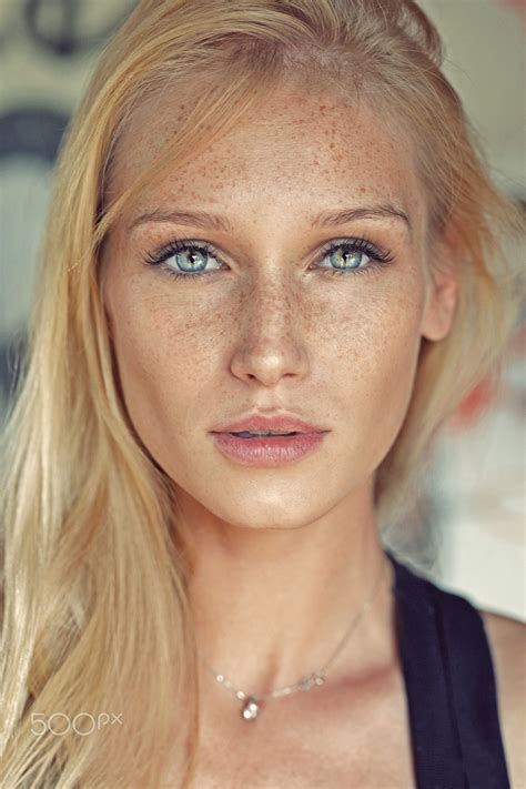 Patita 1365×2048 Beautiful Freckles Beautiful Eyes Beauty Face