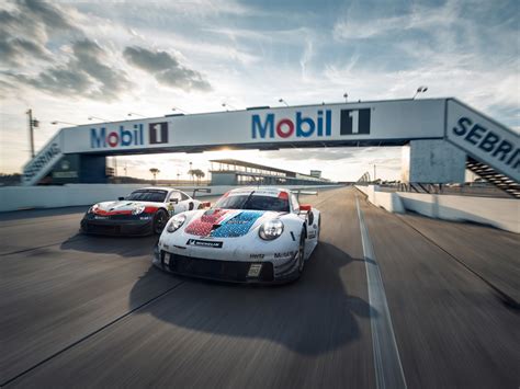 Porsche Motor Sports Porsche Live At The Race Track Porsche Great