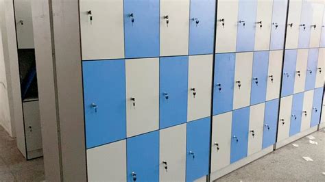Шкафчики для раздевалок из дсп 92 фото