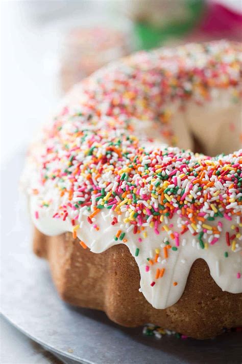 I know what you are thinking: Frosted Sugar Cookie Bundt Cake - LemonsforLulu.com