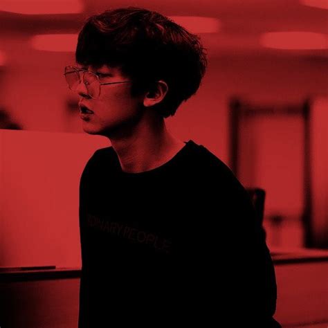 Bg icon kpop icon aesthetic red edit xiajun wayv kpop asian. #freetoedit #icons #aesthetic #kpop #exo #exol #chanyeol ...