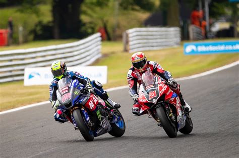 sbk bsb oulton park unstoppable o halloran scores 3 out of 3 iddon edged out