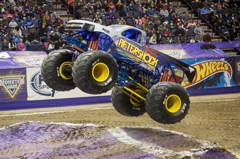 Monster Jam Get 25 Off Tickets To The 2017 Portland Show Frugal