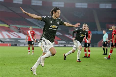The two sides have been solid at both ends of the pitch this season and this is likely to be a close contest. Manchester United vs Liverpool Preview, Team News and ...
