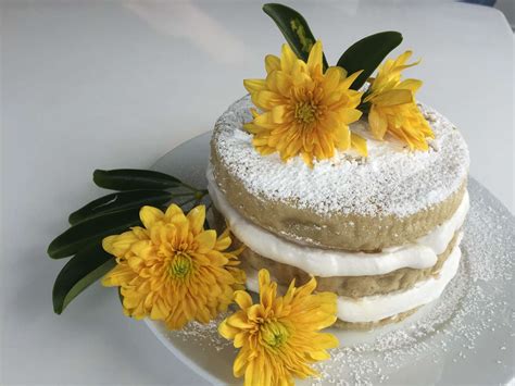 Vegan And Gluten Free Naked Cake With Peaches And Coconut Cream Recipe