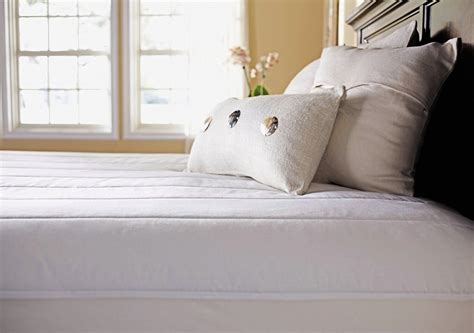 Mattress pads provide comfort and protect your bed from spills, dust, and more. Best Heated Mattress Pad Reviews: Love Going To Bed Again ...