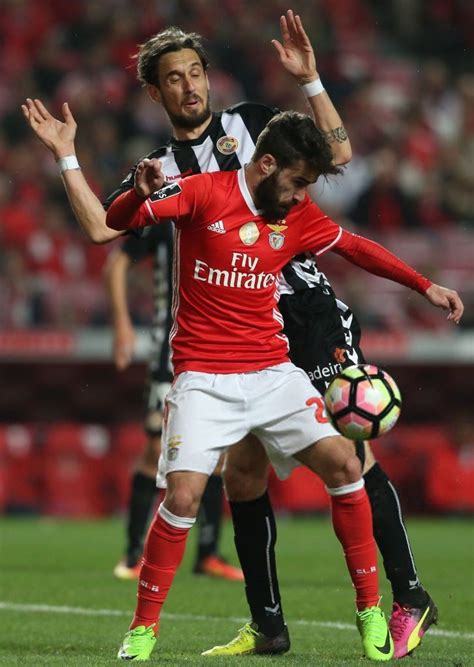 Fichajes, salarios, palmarés, estadísticas en el club y selección. Rafa Silva, SL Benfica (@SLBenfica) | Twitter | Futbol ...