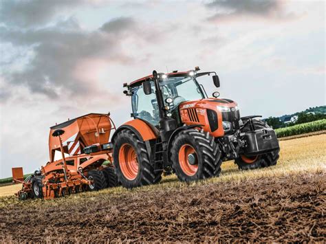 Video: Kubota's flagship tractor an 'efficient, powerful and cost ...