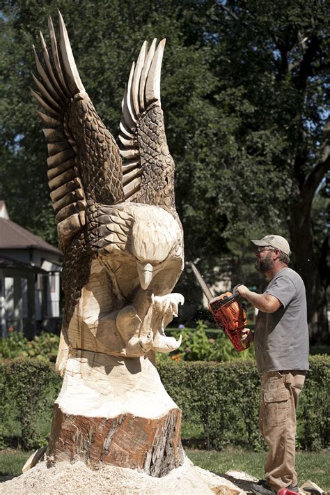 Chainsaw Sculptor Carves Out Passion In Lincoln One Tree At A Time
