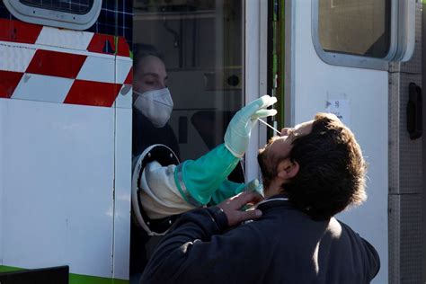 La revisión médica en certimedic dura unos 20 minutos aproximadamente y es válido a nivel no sería la primera vez que anulan un certificado médico por la poca profesionalidad del centro. San Isidro: si tengo Covid-19, ¿cómo tramito el ...