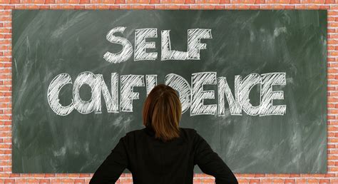 Boost Your Confidence At Work With These 4 Helpful Tips