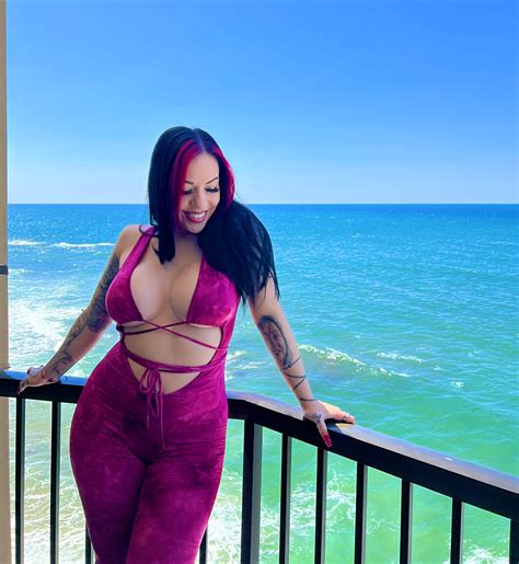 Tw Pornstars Pic Salice Rose Twitter Find Me By The Beach