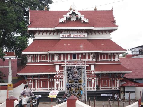Guruvayoor Krishna Temple Thrissur Kerala Guruvayur Temple In Thrissur