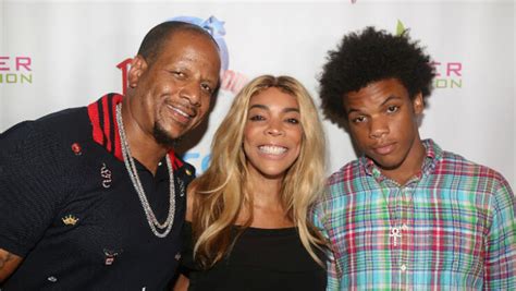 Wendy williams' new biopic and documentary, wendy williams: Wendy Williams Addresses Divorce & Talks 'New Life' With ...