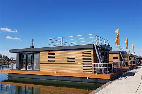 Hausboote und schwimmende häuser kaufen und mieten bei floating houses! Hausboote kaufen am Brombachsee in Bayern