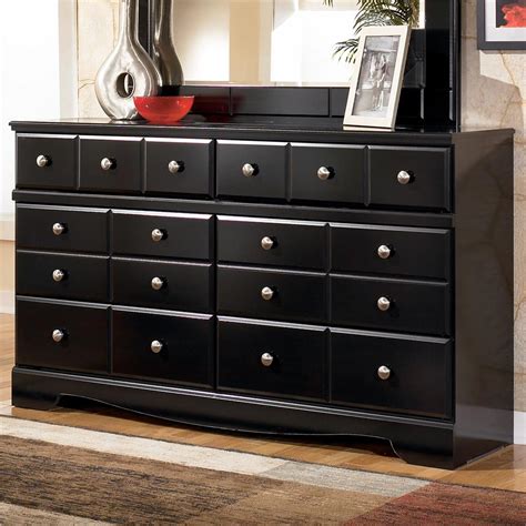 Signature Design By Ashley Shay Contemporary 6 Drawer Dresser Royal