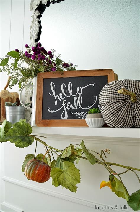 Simple Autumn Fall Mantel Decorating Ideas