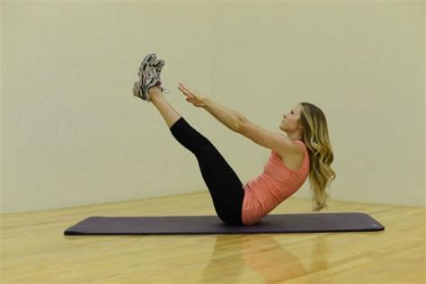 5 Ab Moves For A Tight Stomach Oh Sweet Basil