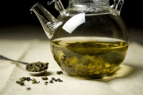There are 2587 hot water tea for sale on etsy, and they cost $28.49 on average. Tea Brewing Tricks For Aspiring Tea Mavens | Harry & David ...