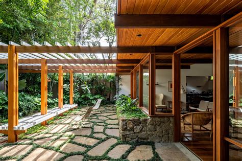 Gallery Of Brazilian Houses 10 Designs With Rustic Stone Flooring 2