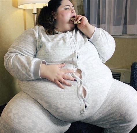 Толстая женщина пижаме 88 фото