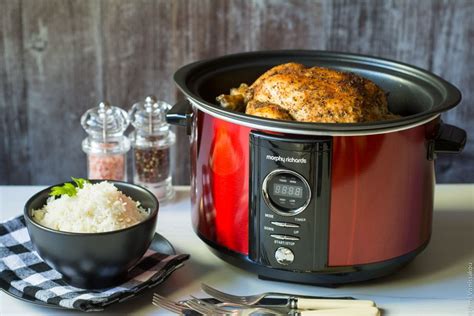 What is the lowest safe temperature to cook a roast? Slow Cooker FAQs - Συχνές Ερωτήσεις - The Foodie Corner ...