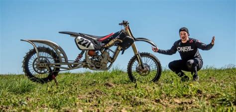 Video Worlds Wildest Dirt Bike Honda Cr1000 2 Stroke