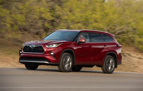 2020 Toyota Highlander First Drive Review There Can Be Only One Fuel