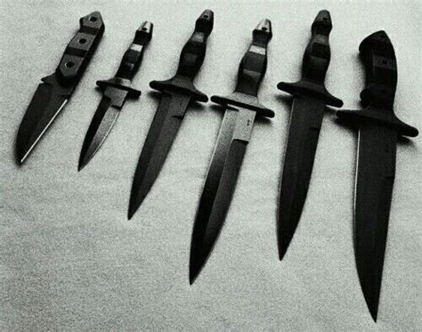 Xaviers Aesthetic Pretty Knives Cool Knives Knife Aesthetic Dark