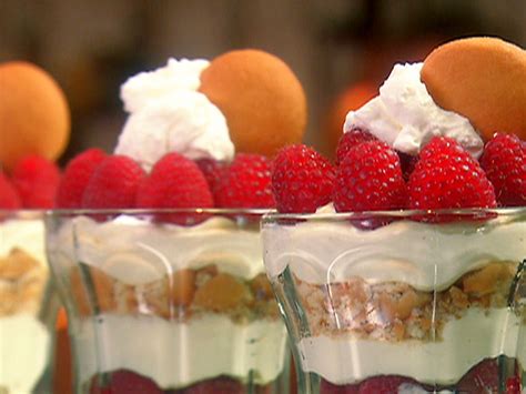 Add ⅓ cup sugar and beat to combine (1 minute). Paula Deen Cake Recipes: Cheesecake Parfaits