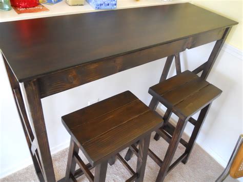 Perfectly suited for your home's modern aesthetic. Ana White | Pub Table and stools - DIY Projects