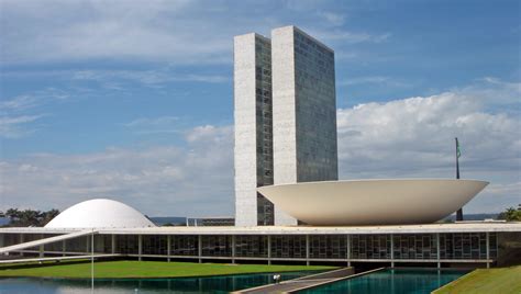 Brasilia Sightseeing: Modern Architecture and Political Hub 3