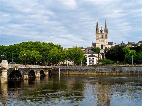 Angers info, l'essentiel de l'info angevine en ligne et en direct 24h /24 7j/7 numéro 1 depuis 10 ans sur les réseaux sociaux. Vol pas cher vers Angers, France : billet d'avion dès 3313 ...